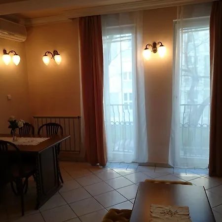 Happy Apartmanhotel