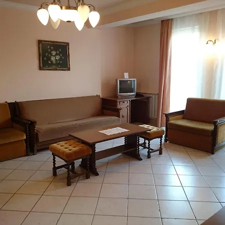 Apartmanhotel Happy