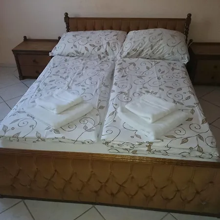 Apartmanhotel Happy