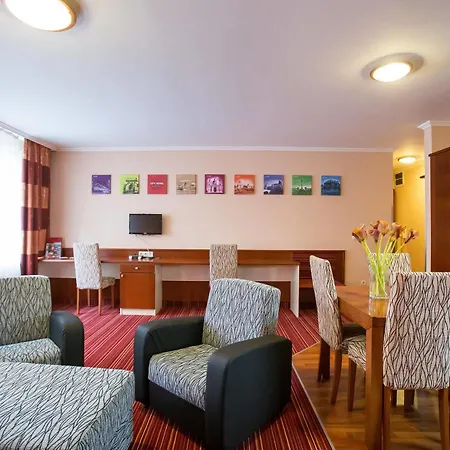 City-hotel 4*