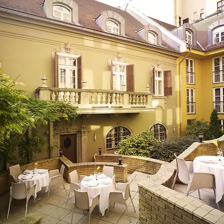 Hotel Park Plaza 4*