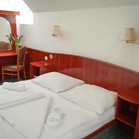 Korona Panzio 3* Budapest