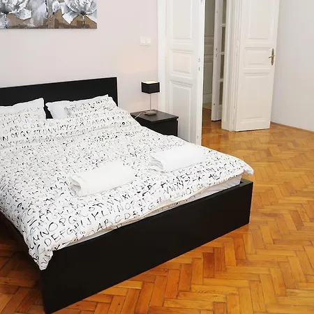 Zonaflat - Opera Apartament *