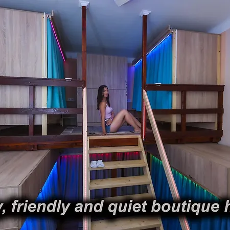 B&B Metropolis Boutique 4*