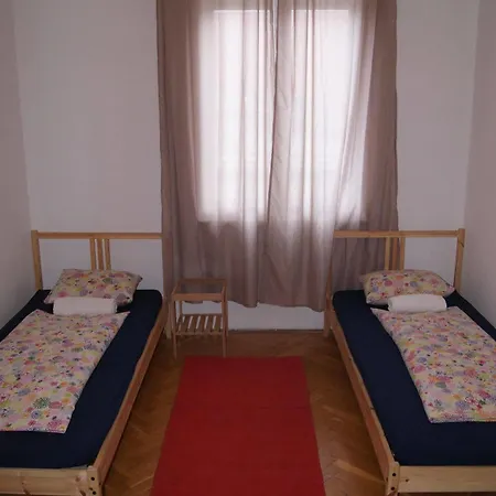 Hostel Happy Budapest