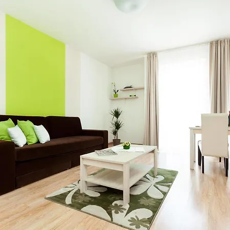 Corvin Plaza & 3* Budapest
