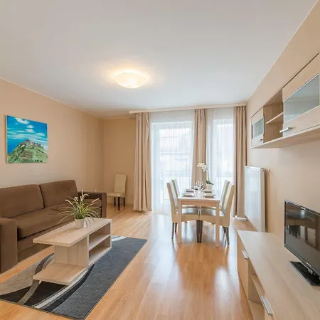 Corvin Plaza & Lejlighedshotel 3*
