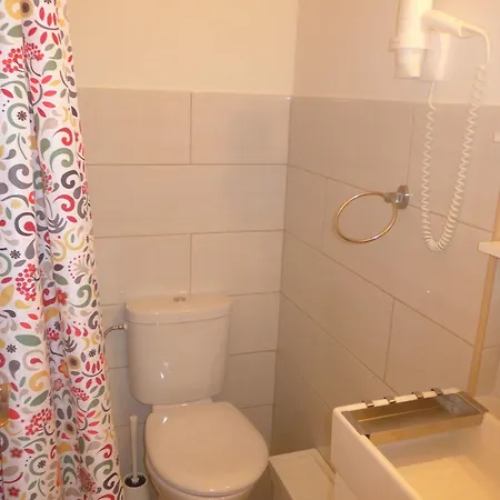 Amber Gardenview Downtown 3* ブダペスト