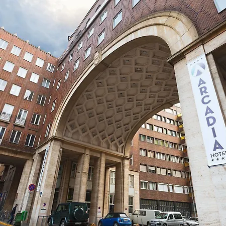 Arcadia Hotel 4*