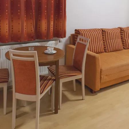 Premium Aparthotel 3*