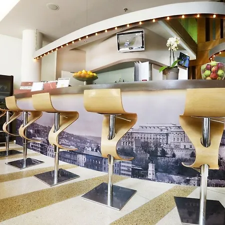 Lanchid 19 Design 4* Budapest