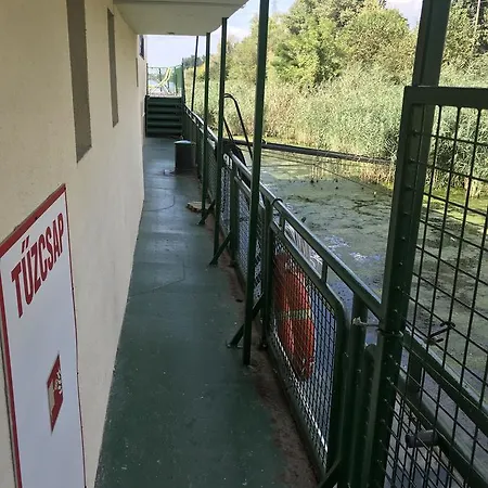 Kalozhajo Botel