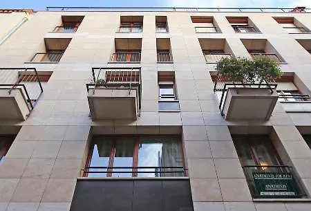Avantgarde מלון דירות 4*