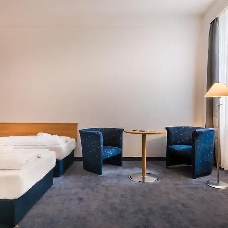 Hotel East