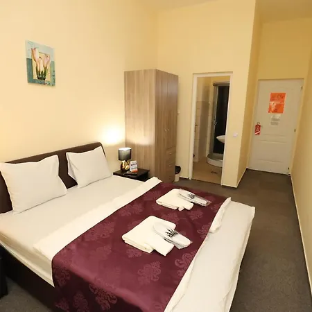 California Hotel Budapest