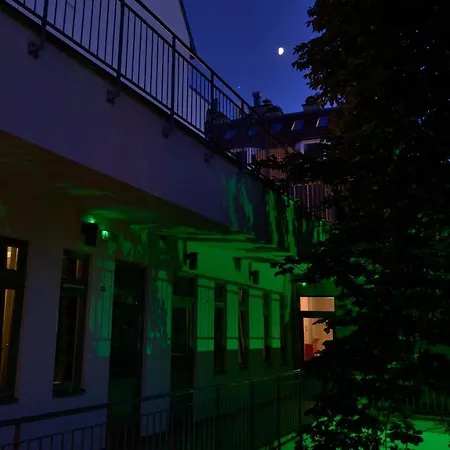 Hostal The Hive Party *