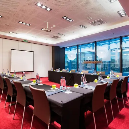 Hotel Exe Center 4*