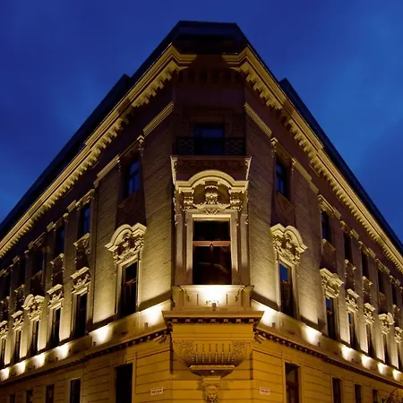 Eurostars Palazzo Zichy מלון 4*