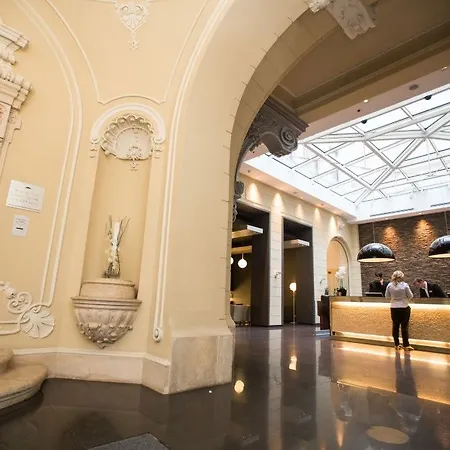 Eurostars Palazzo Zichy מלון בודפשט