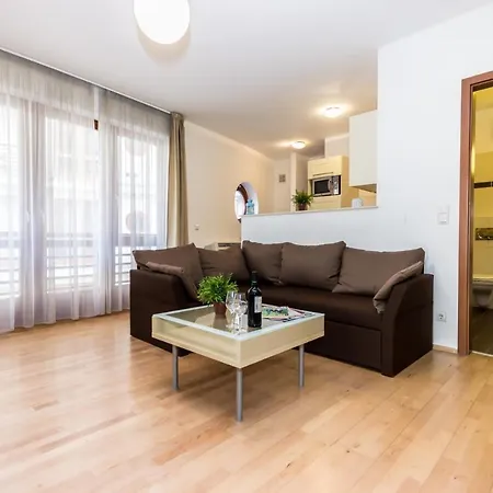 Millennium Apartmanhotel *