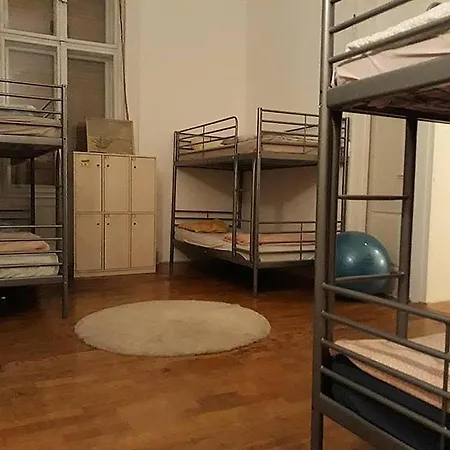 Eastern Station Backpackers Budapest