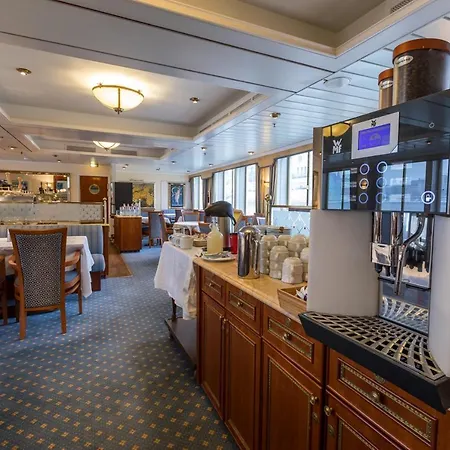 Onriver Hotels - Ms Cezanne 4* Budapest