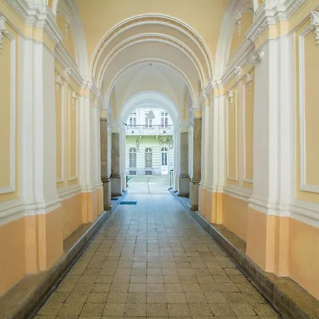 Vanilla Budapest