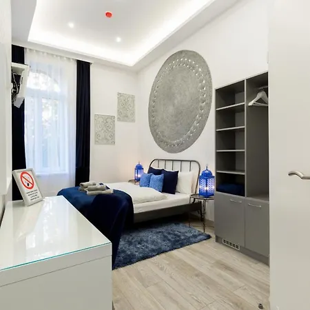 Hotell Sb Panzio 3*