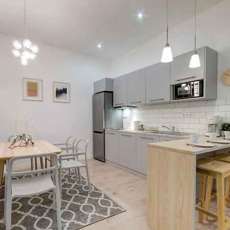 Rozsa Apartman *