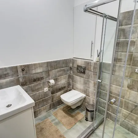 Rozsa Apartman *