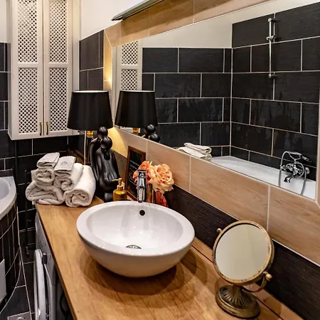 Mira Luxury Apartment