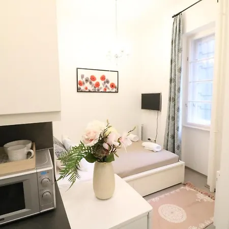 Apartment Real Wesselenyi Iv *