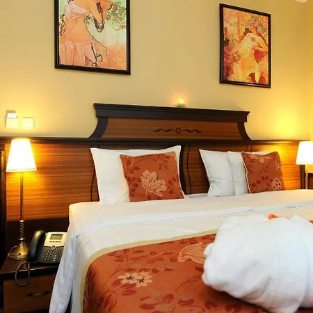 Residencia Baron Hotel 4*