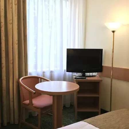 Danubius Erzsébet Center Hotel 3*