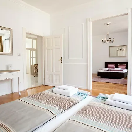 Chic & Charm Budapest