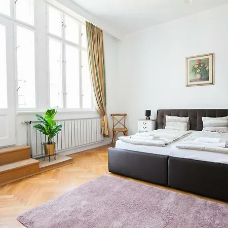 Apartment Chic & Charm *