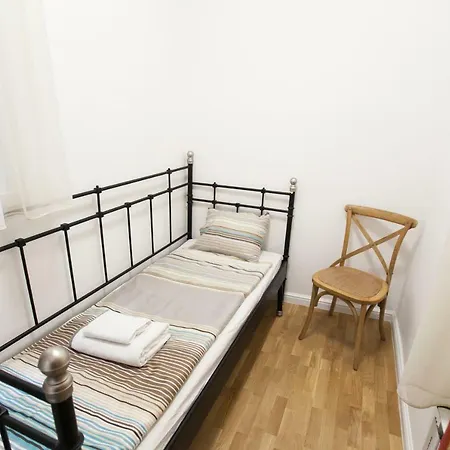 Apartment Chic & Charm *