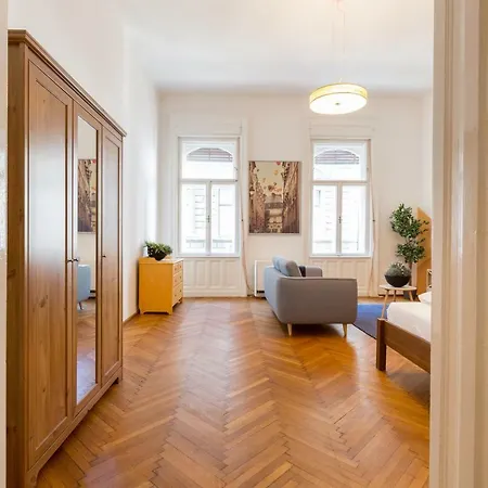 Sz11 Szekely Budapest