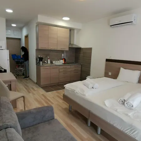 Corvin Apartmanhotel 3*