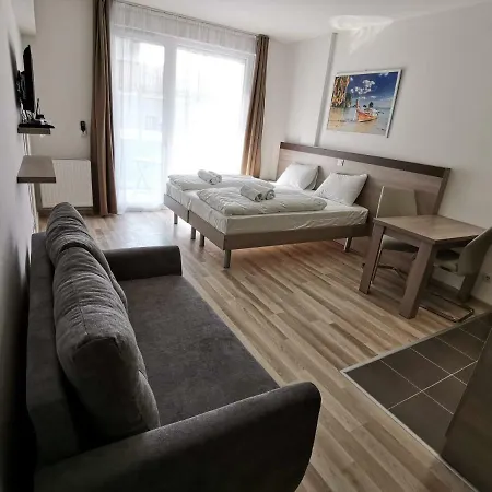 Apartmanhotel Corvin 3*