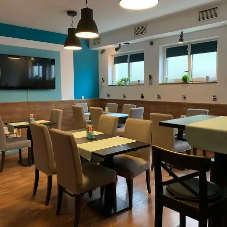 Hotell Fortuna And Restaurant