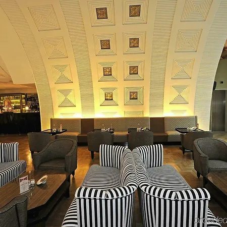 Continental 4*