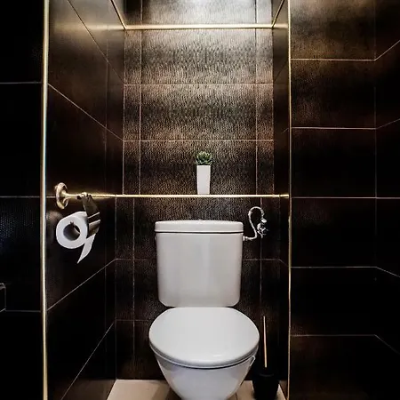 Hollo - Private Garage - A/c Apartment Budapest