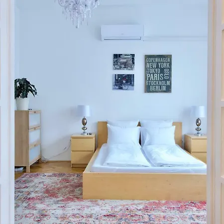 Apartment Standard By Hi5 - Madach Imre 1