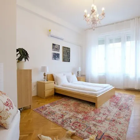 Standard By Hi5 - Madach Imre 1 Apartment *