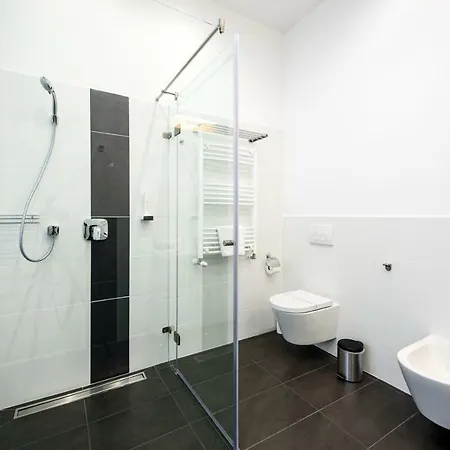 Karoly Corner Residences Apartman