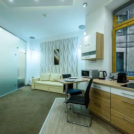 Karoly Corner Residences Apartman