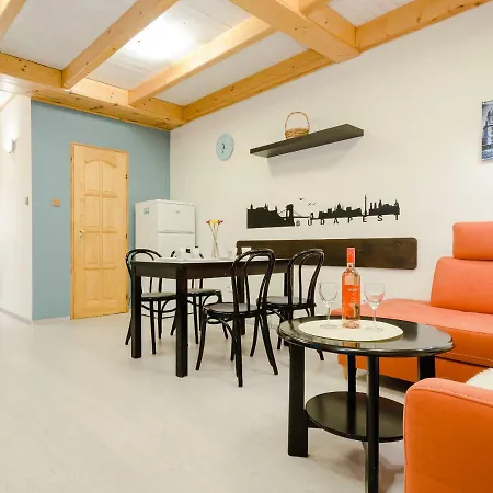 Green Dream Apartment
