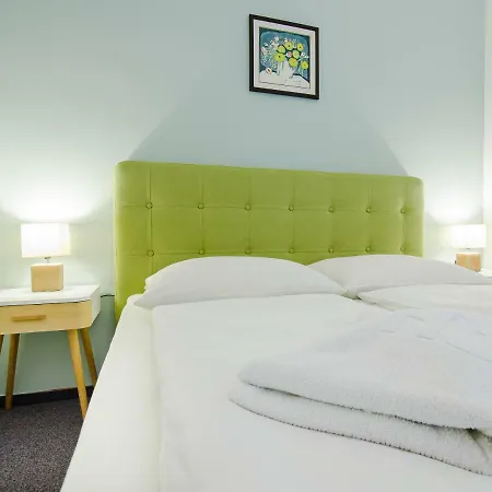 Green Dream Apartment