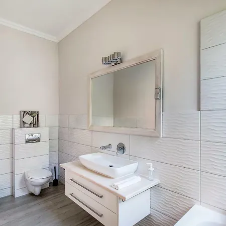 Deluxe Parkside Apartment Budapest